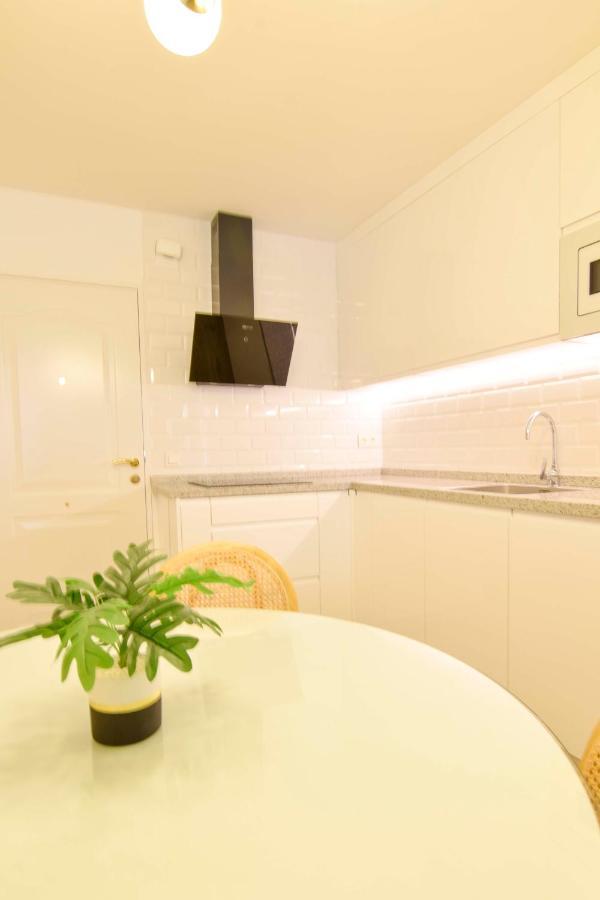 Letmalaga Square Merced Экстерьер фото