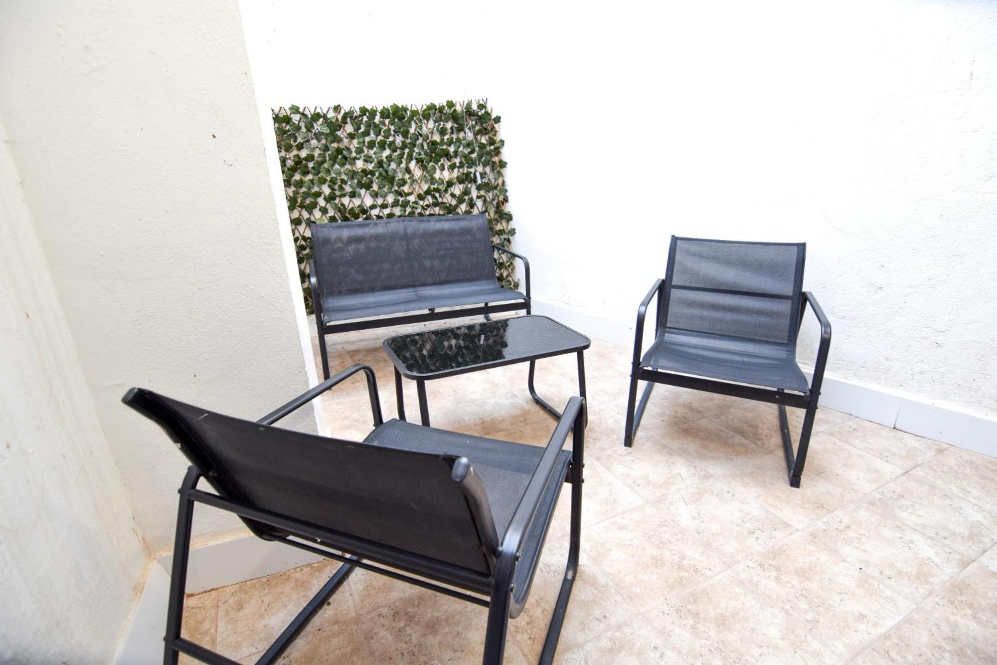 Letmalaga Square Merced Экстерьер фото